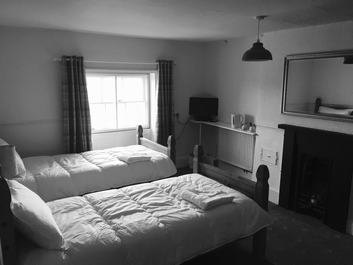 The Cross Keys Hotel Llanymynech Exteriér fotografie